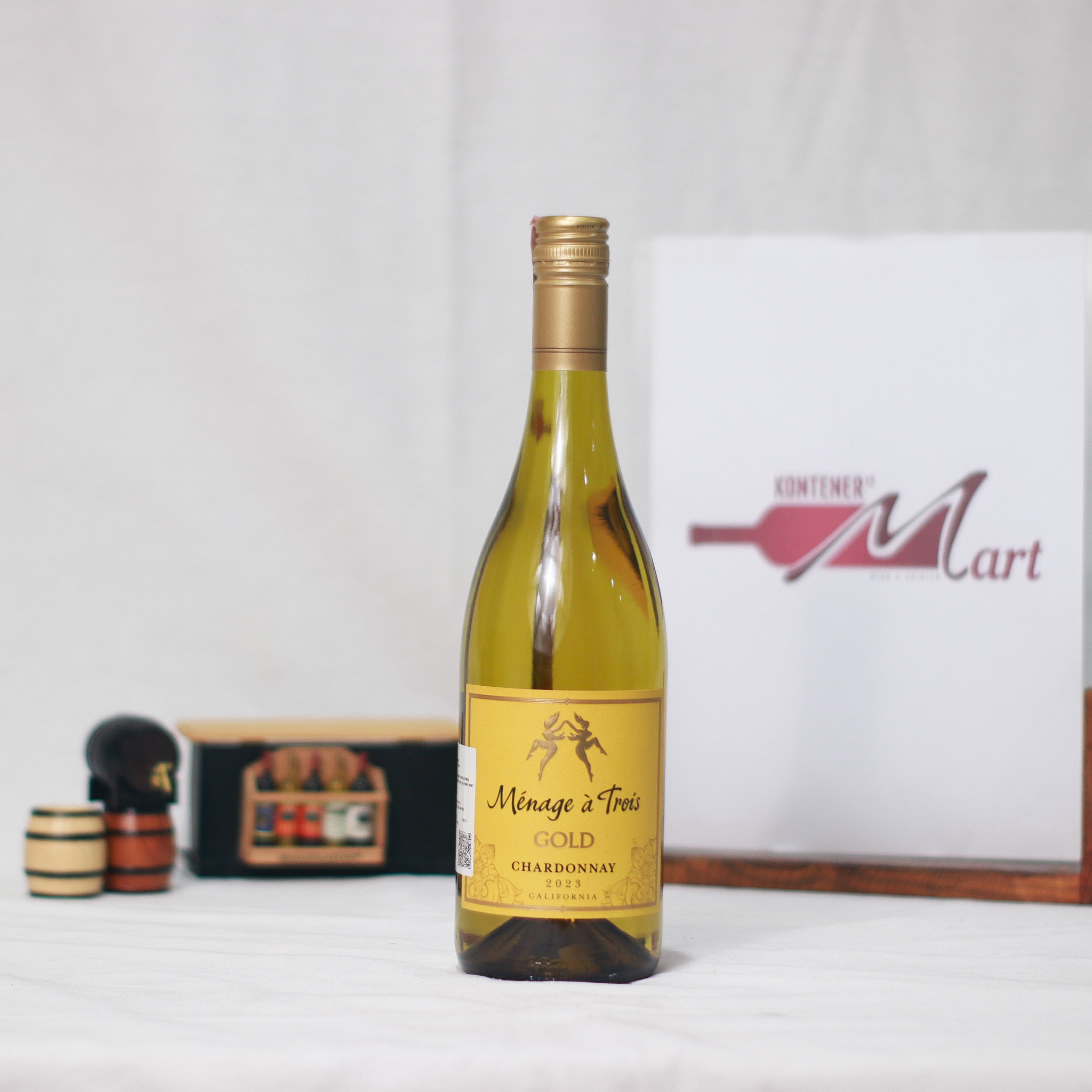 Menage A Trois Gold Chardonnay White WIne USA