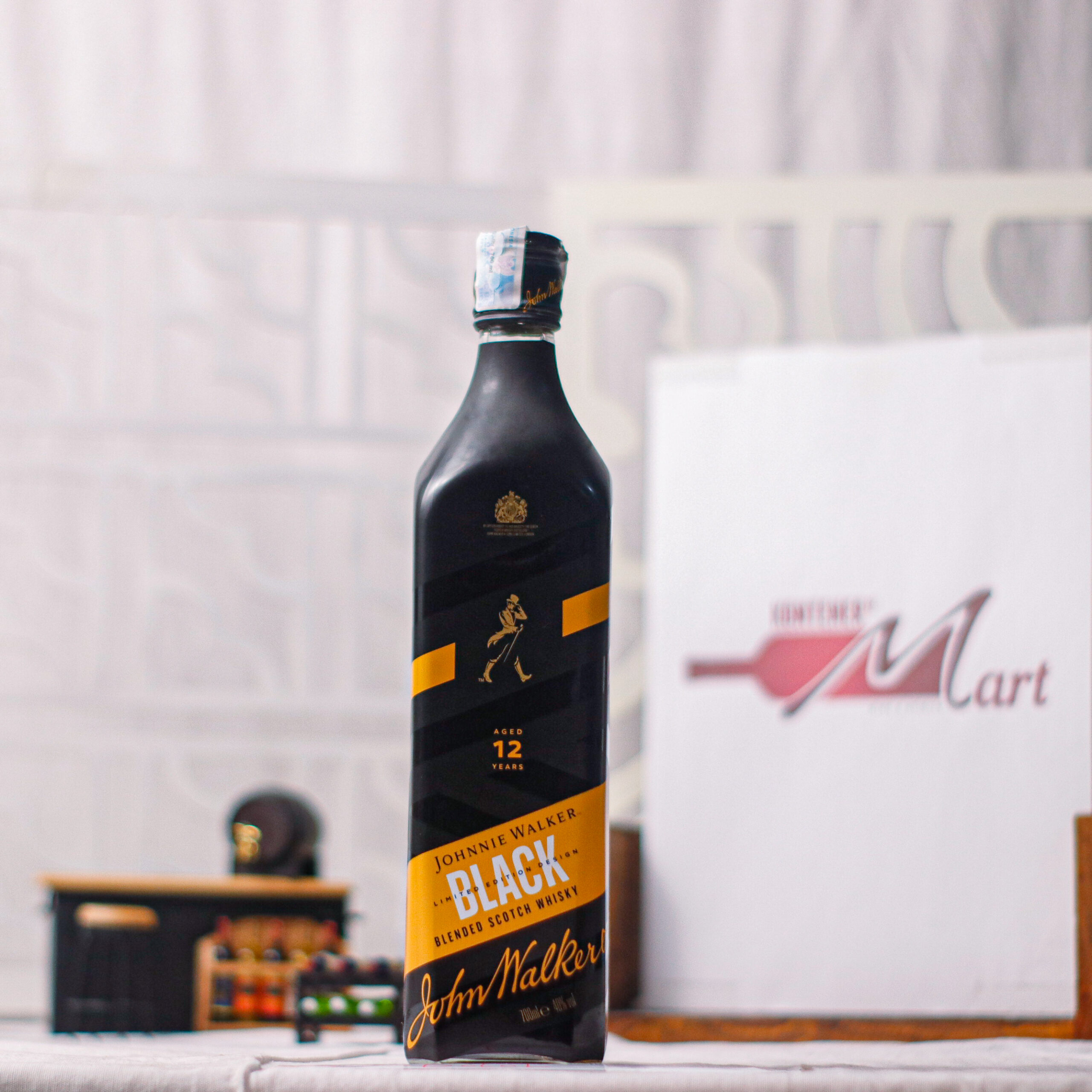 Johnnie Walker Black Label Blended Scotch Whisky *LIMITED EDITON*